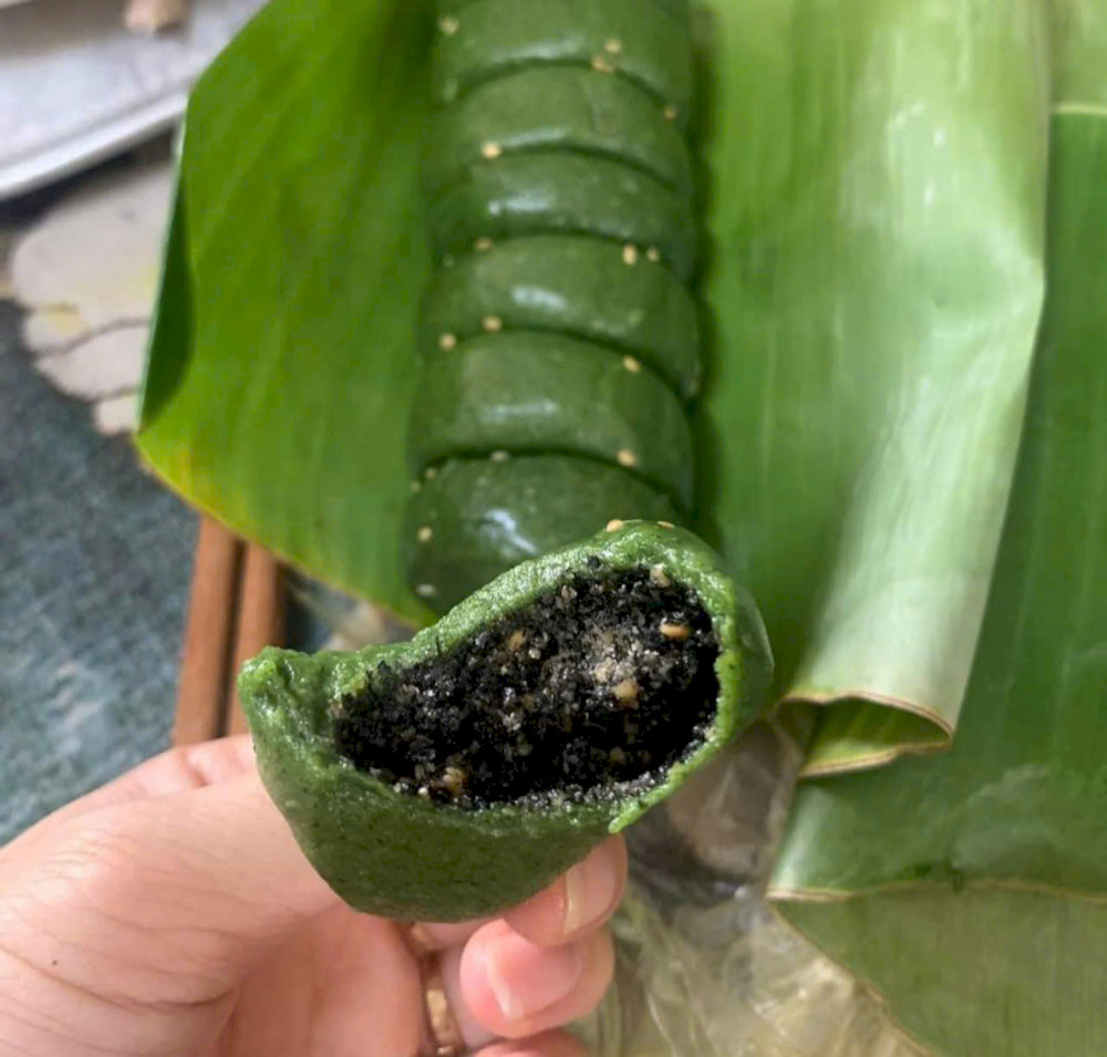 Bánh làm từ ngải cứu, gạo nếp
